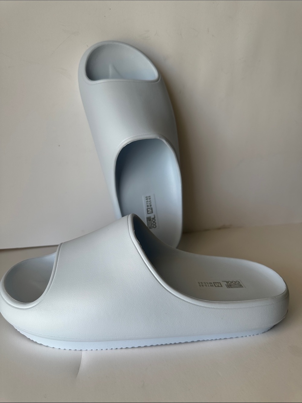 Slides Blue Unisex Size W 7.5-8.5/M 5.5-6.5 Ultra Soft EVA. 32 Degrees Cool.